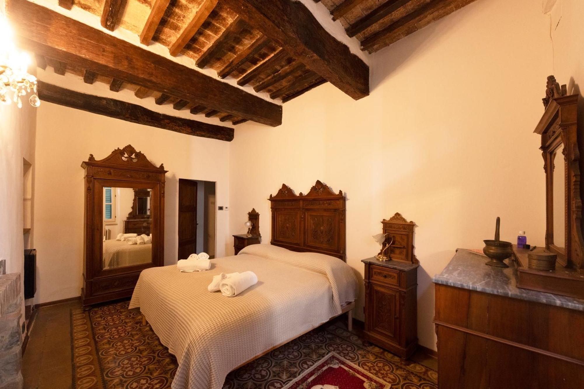 Bed and Breakfast Il Palazzo Del Cardinale Монтальчино Экстерьер фото