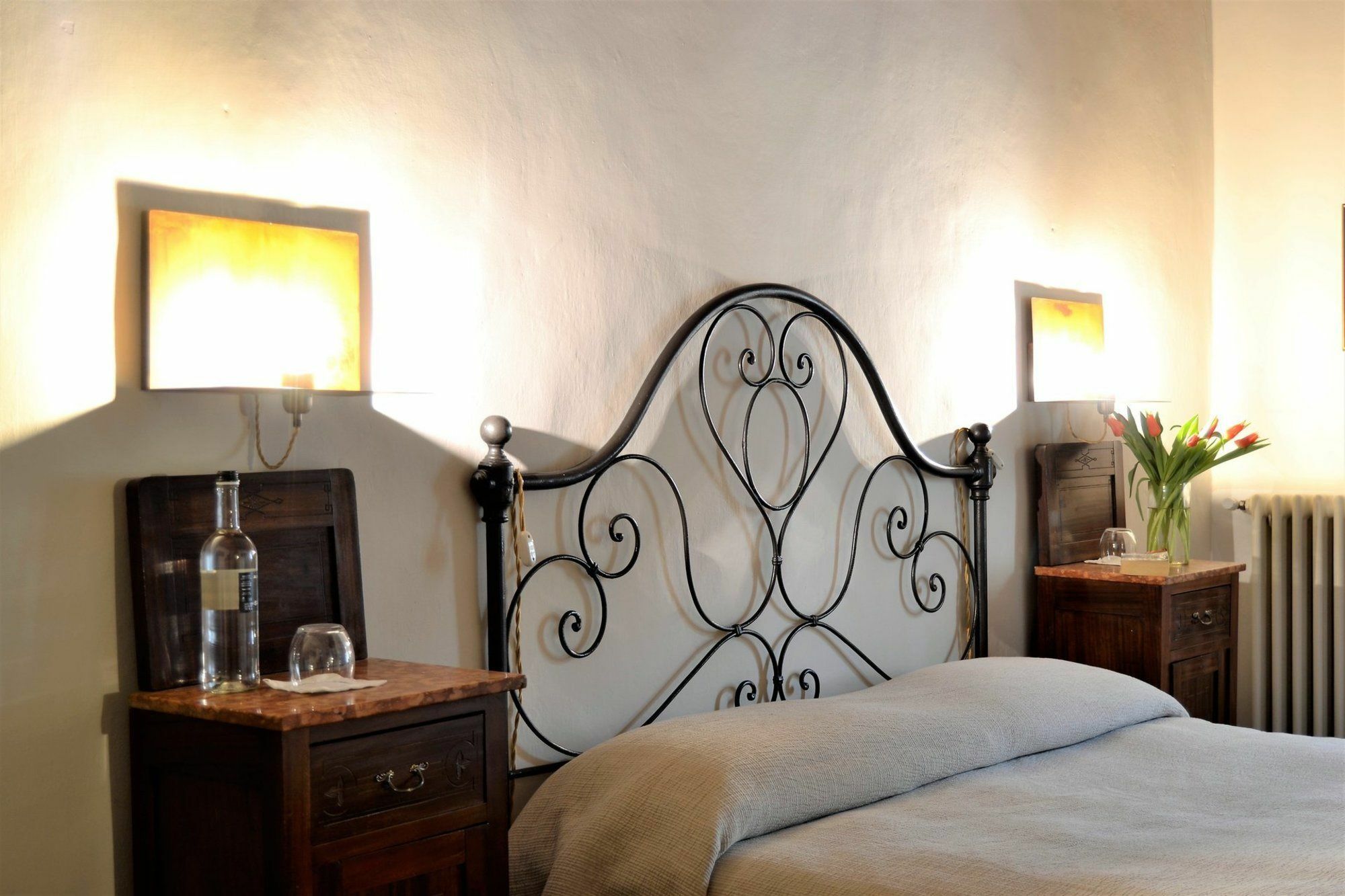 Bed and Breakfast Il Palazzo Del Cardinale Монтальчино Экстерьер фото